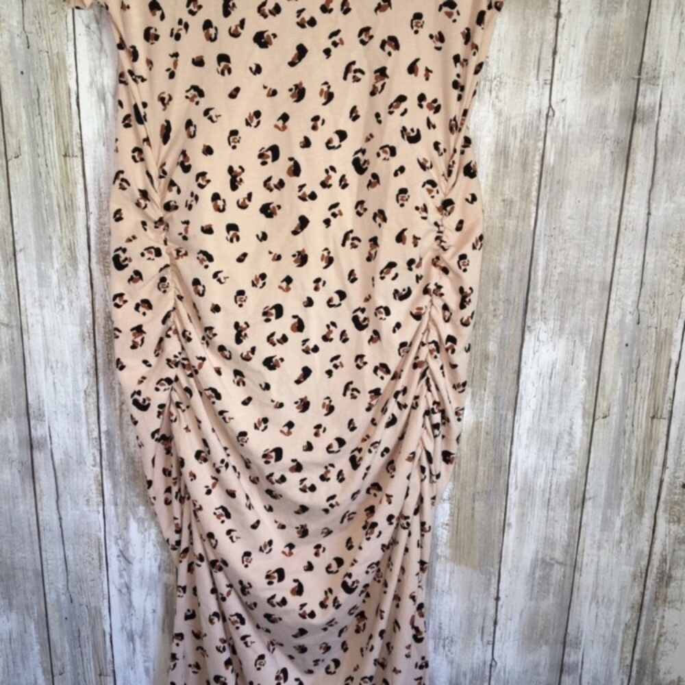 Ingrid & Isabel Maternity Tan Leopard Dress - Picture 6 of 6